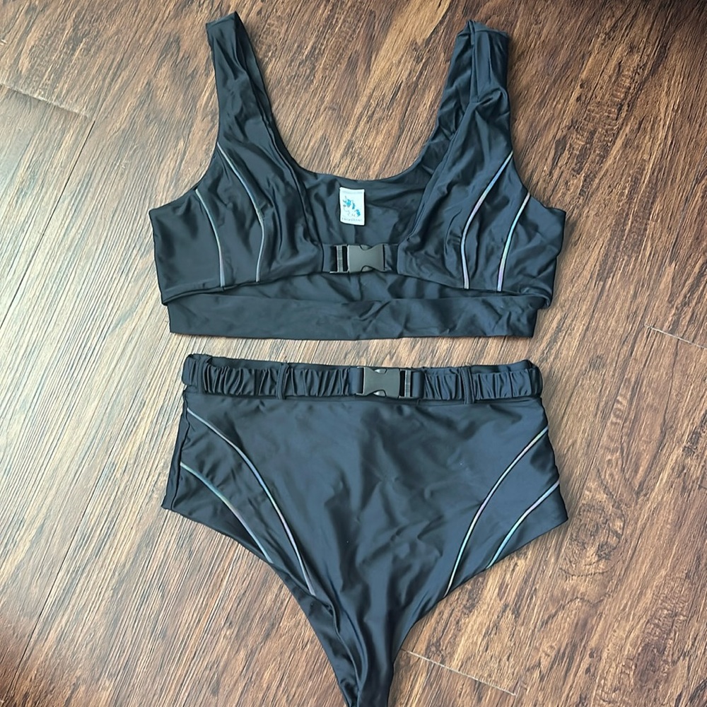 Iheartraves top and hot pants set